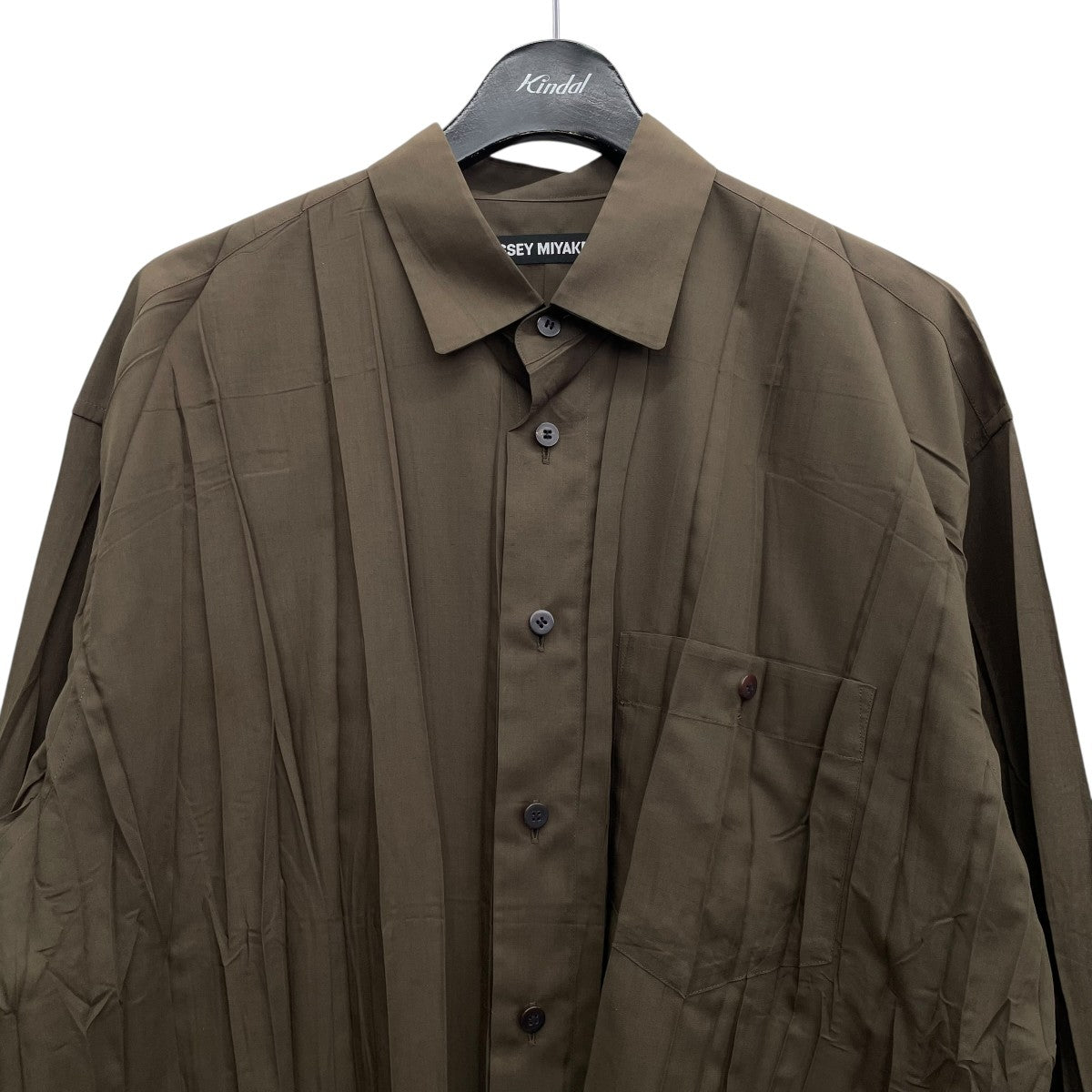 イッセイミヤケ　サイズ3 ISSEY MIYAKE(イッセイミヤケ) シャツME03FJ017 ME03FJ017 カーキ