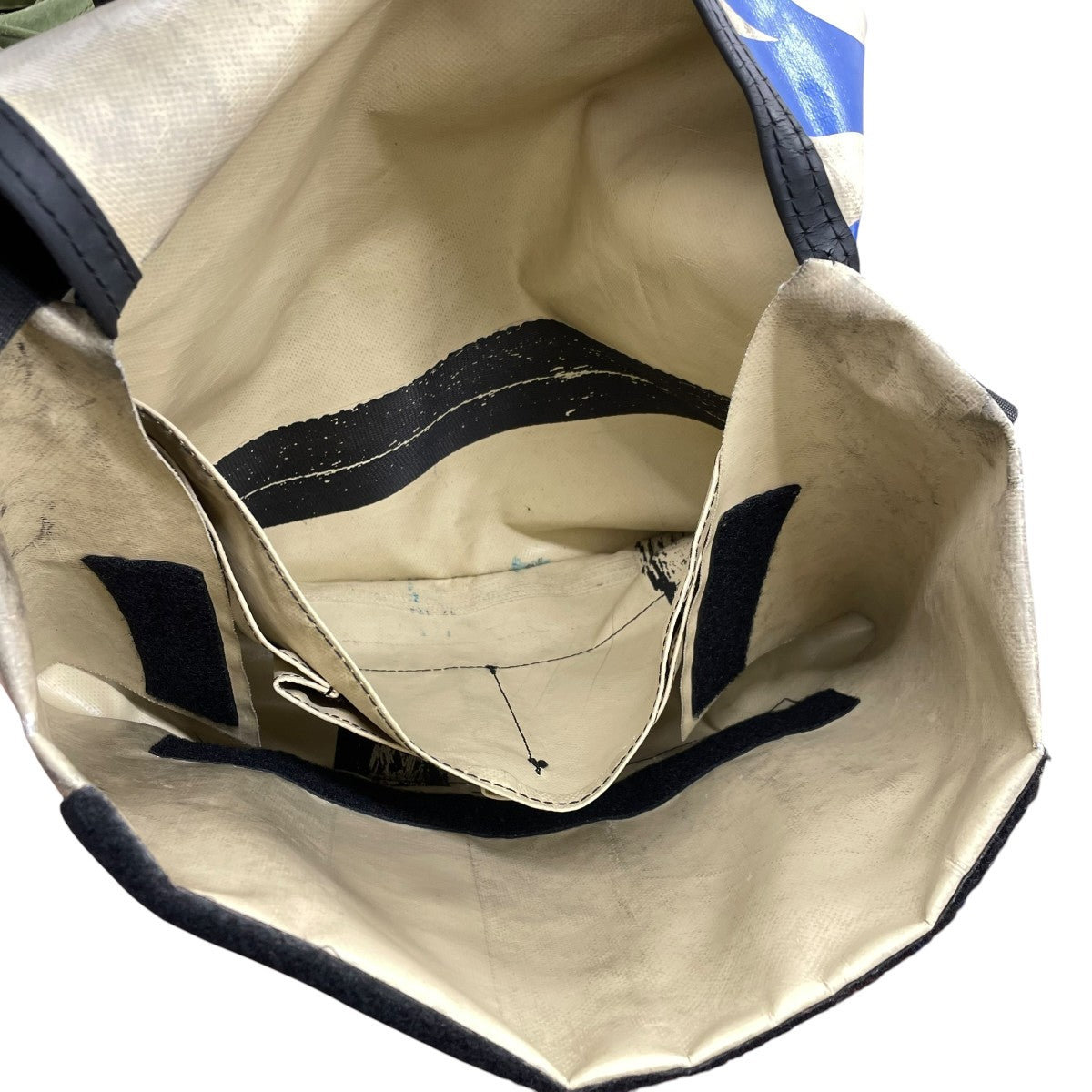 FREITAG メッセンジャーバッグ ホワイト/ブルー　F13 TOPCAT F13 TOP CAT | 555359 | FREITAG