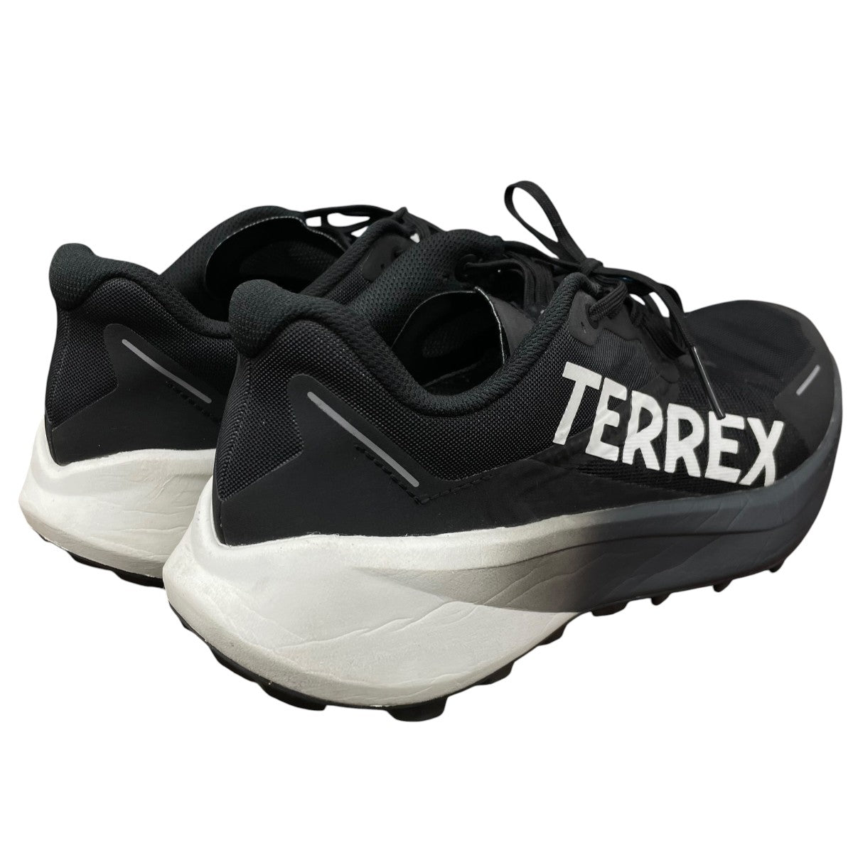 adidas TERREX AGRAVIC 3スニーカーID0343 古着・中古-2枚目のアイテム画像