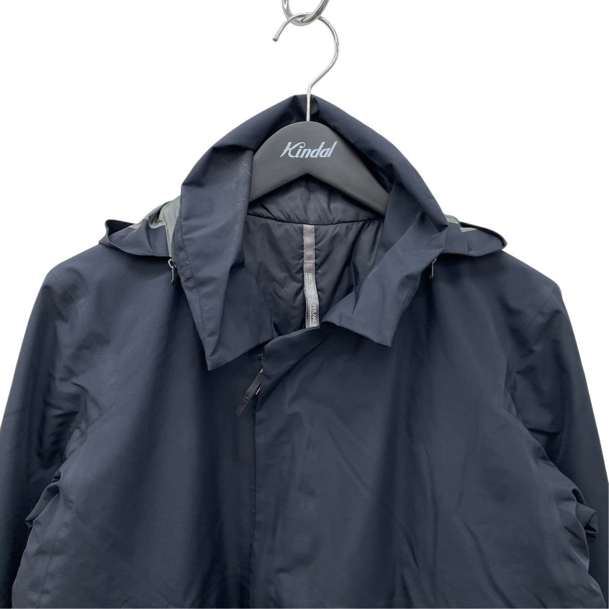 ARC'TERYX VEILANCE(アークテリクスヴェイランス) 中綿コート ネイビー