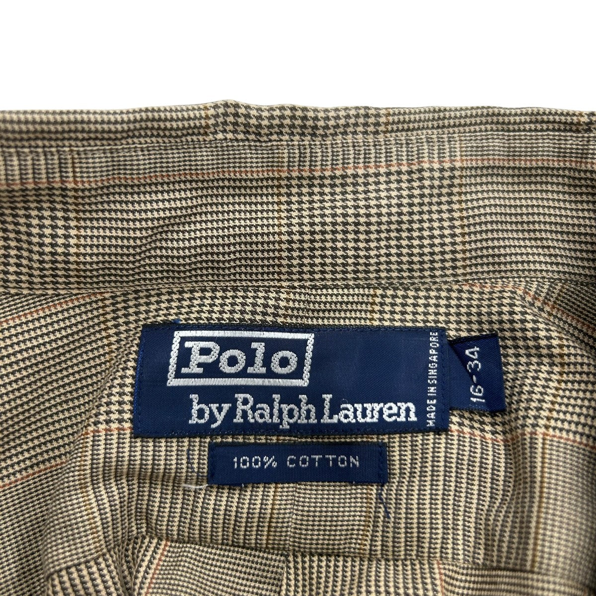 チェックシャツ