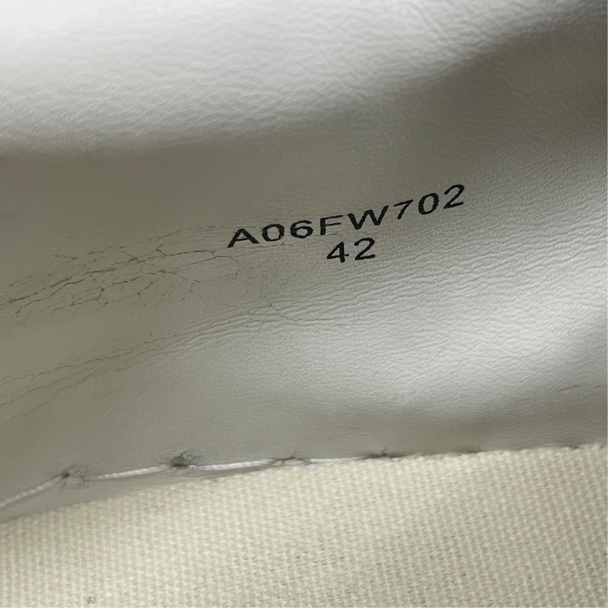スニーカーA06FW702