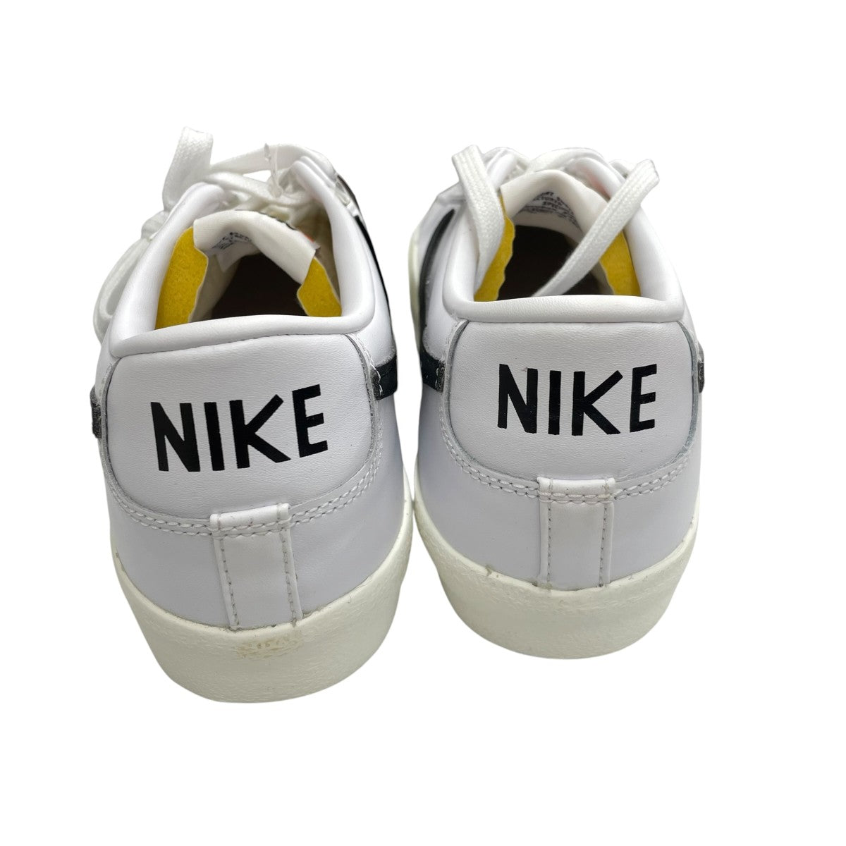 Blazer Low 77 VintageスニーカーDA6364-101