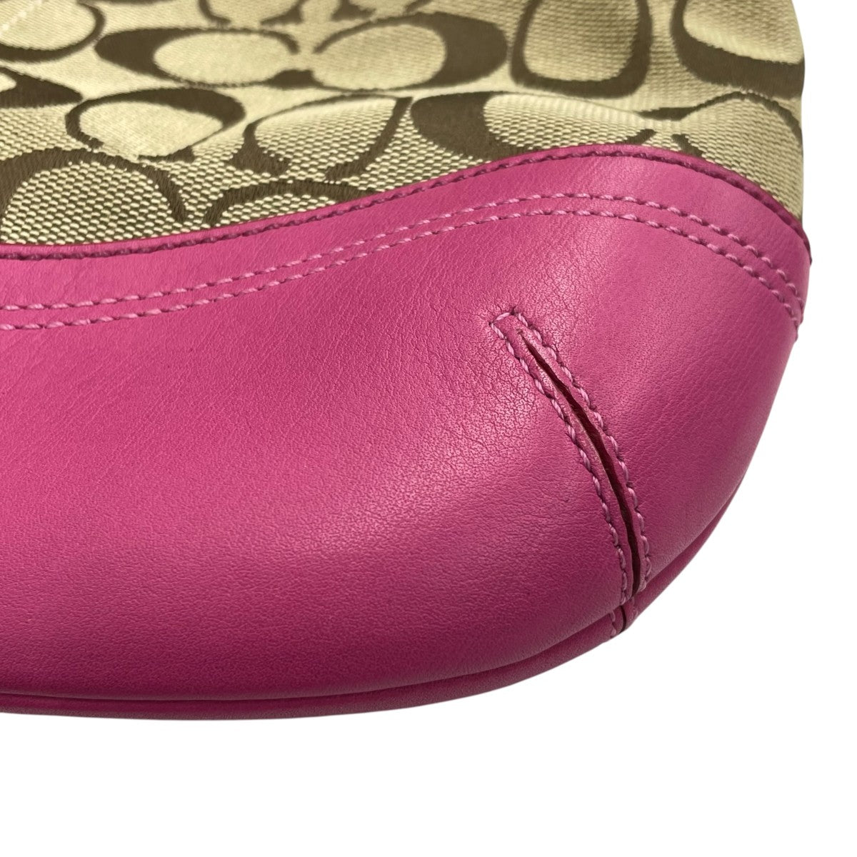 シグネチャーショルダーバッグ