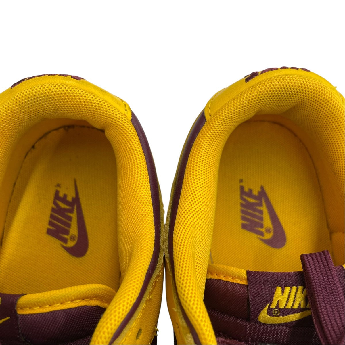 Dunk Low Retro University Gold and Deep MaroonスニーカーDD1391-702