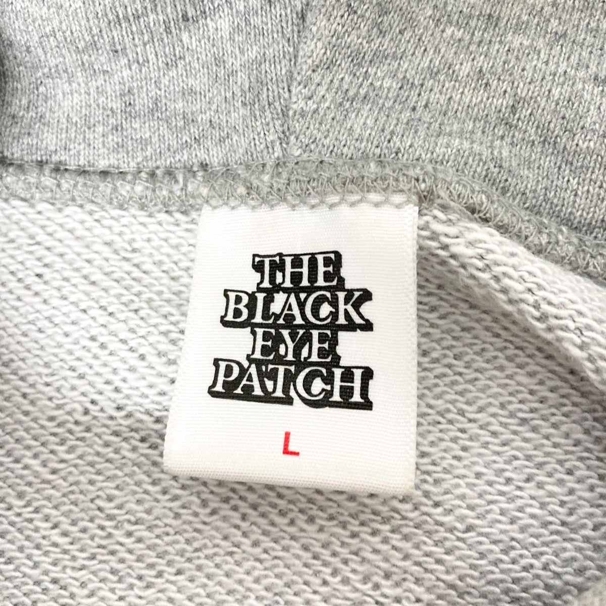 BlackEyePatch(ブラックアイパッチ) センター刺繍ロゴ プルオーバーパーカー グレー サイズ L｜【公式】カインドオルオンライン  ブランド古着・中古通販【kindal】