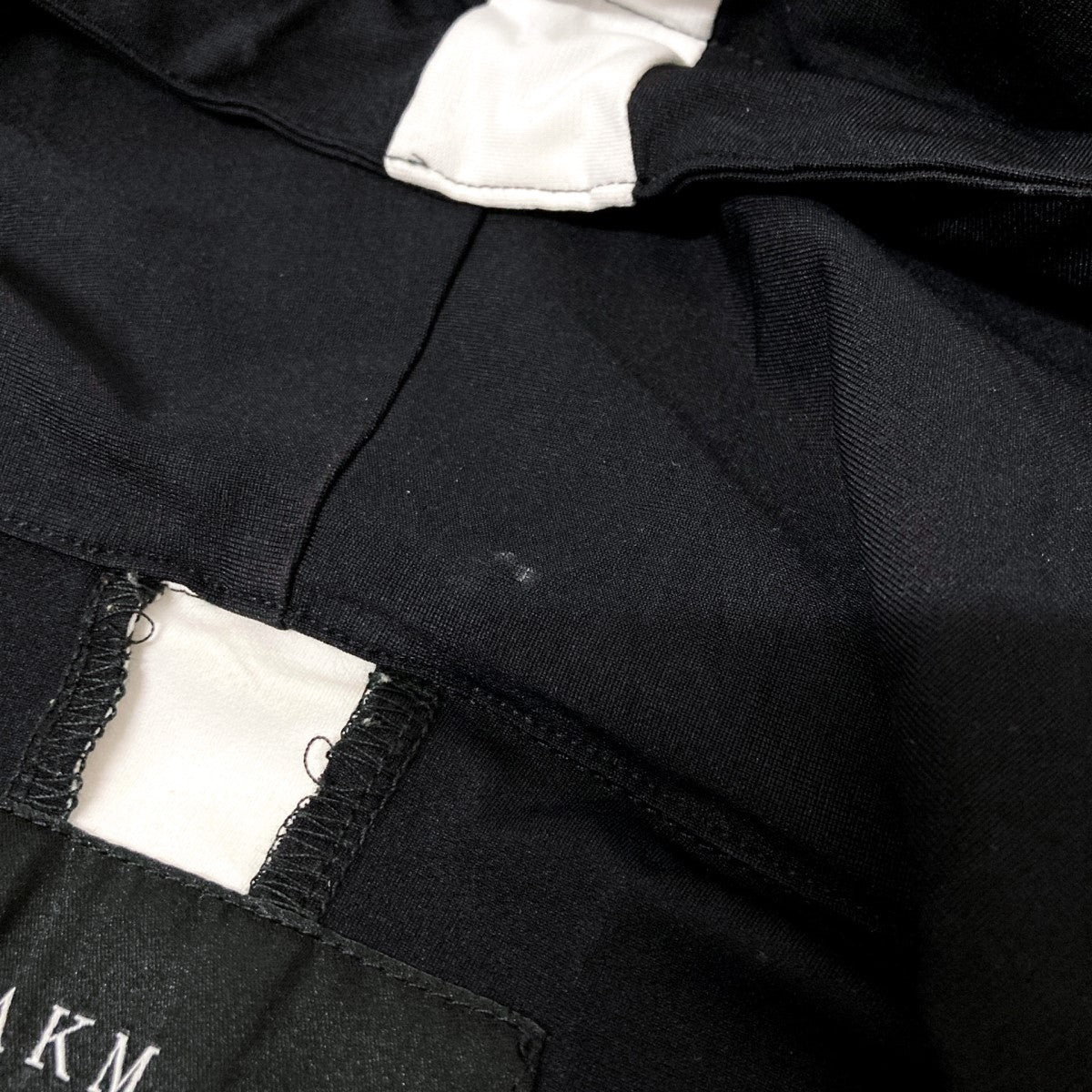 AKMMERYL HIGH TENSION LINE ZIP PARKAジップパーカーB469の古着・中古アイテム