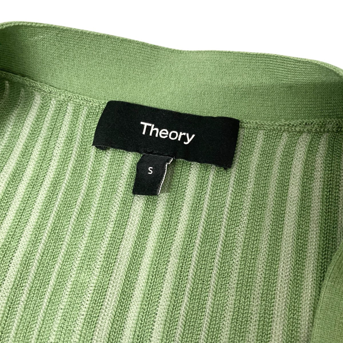 theory(セオリー) MATTE COTTON SHRUNKEN CARDIVネック