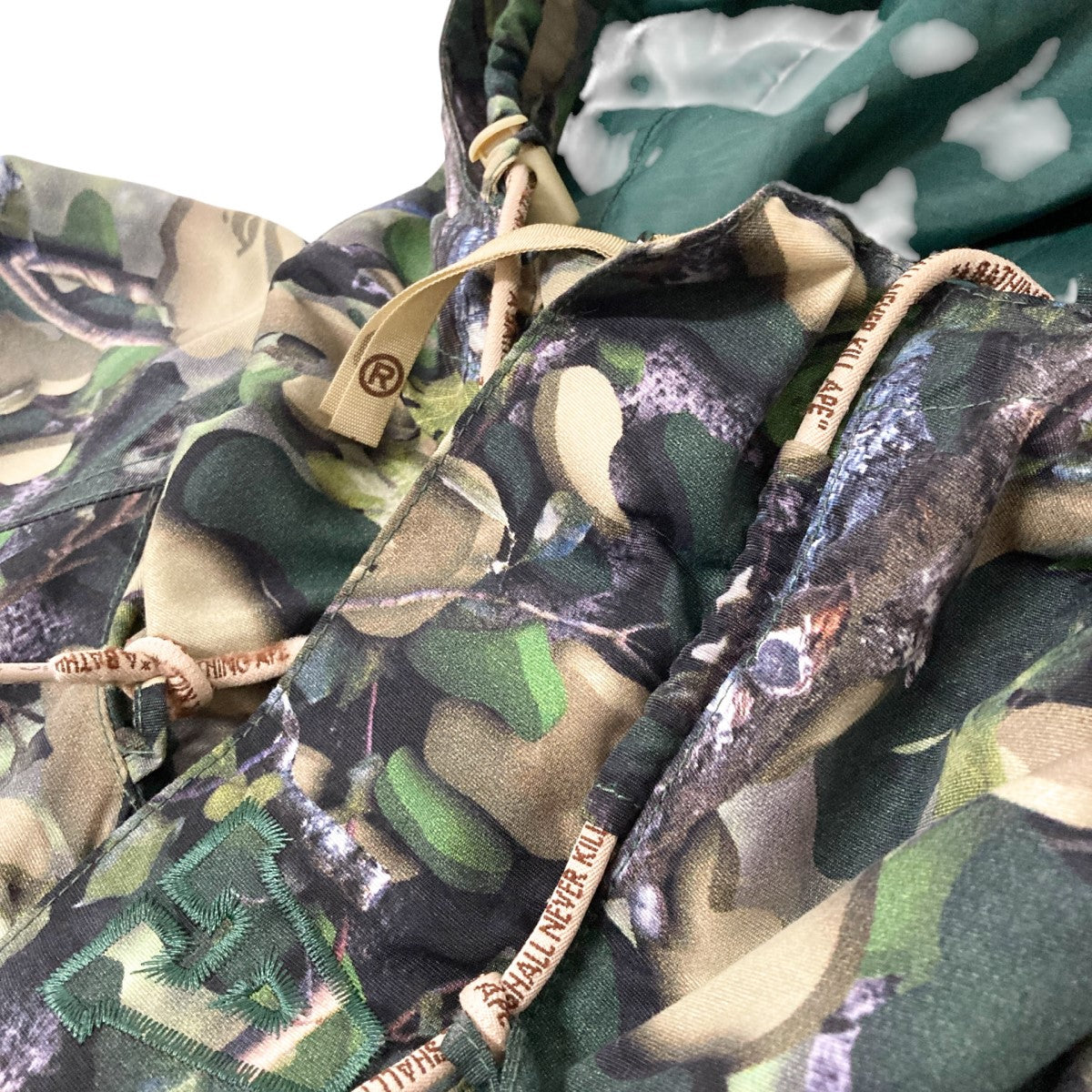 A BATHING APE(アベイシングエイプ) マウンテンパーカー