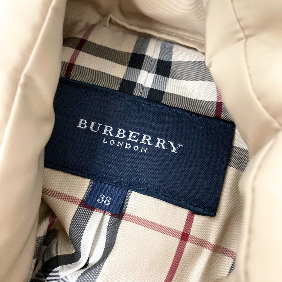 BURBERRY LONDON(バーバリーロンドン) ダウンジャケットFR030 795 42 FR030 795 42 ベージュ サイズ  38｜【公式】カインドオルオンライン ブランド古着・中古通販【kindal】