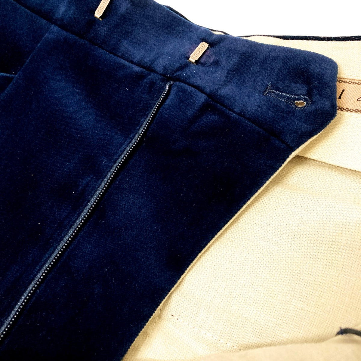 GUCCI(グッチ) サテン付き ストレッチベルベット パンツベロア