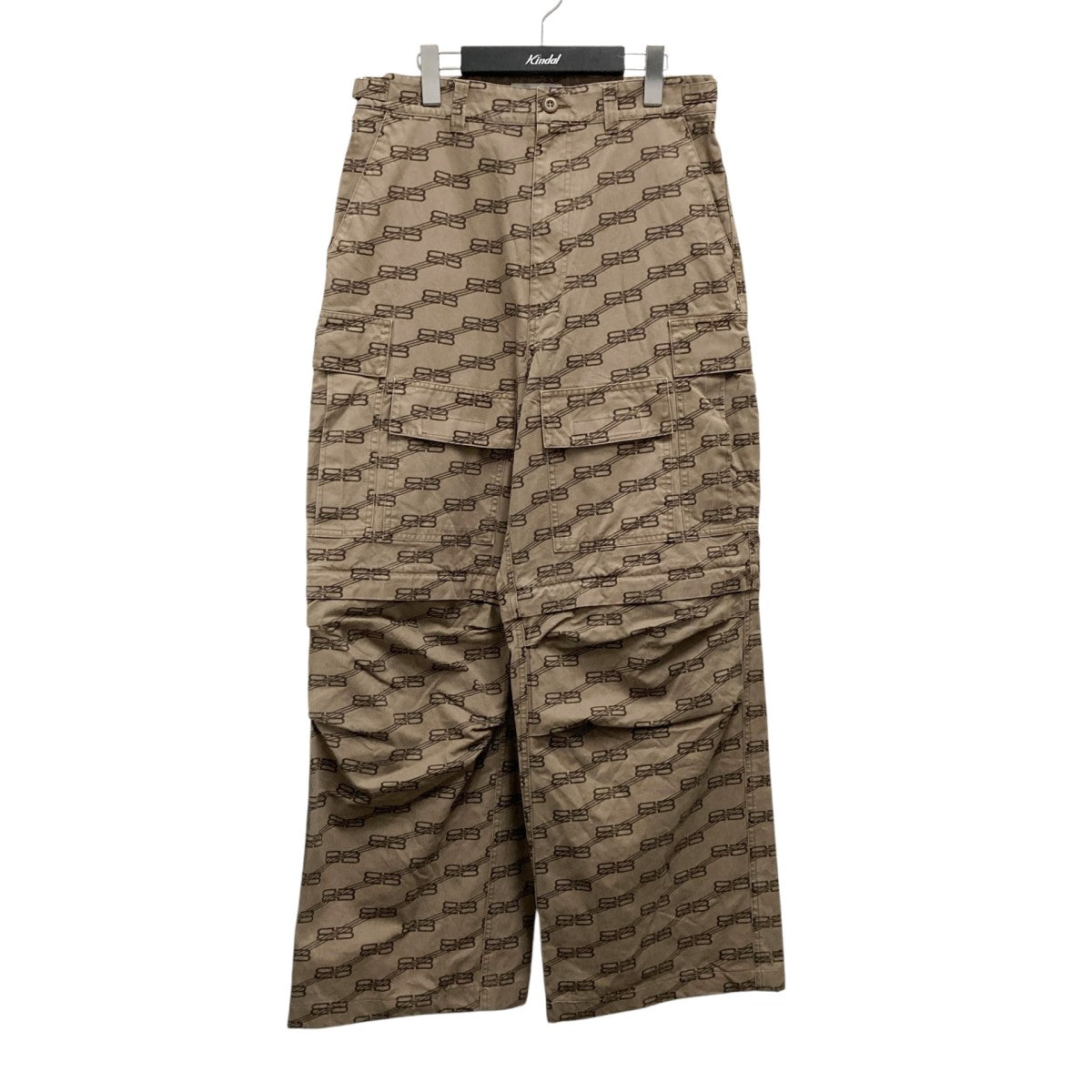 BALENCIAGA 古着・中古 バレンシアガのダメージ加工 BBモノグラム 2WAYカーゴパンツ ダメージ加工カーゴパンツ 704423 です。