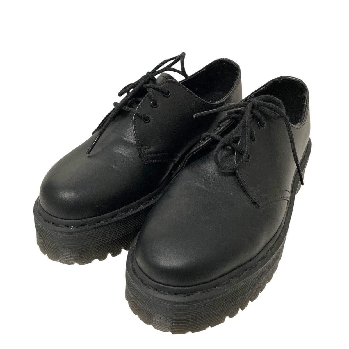 ドクターマーチンのレースアップシューズ LA004です。 Dr．Martens 古着・中古 シューズ アイテム