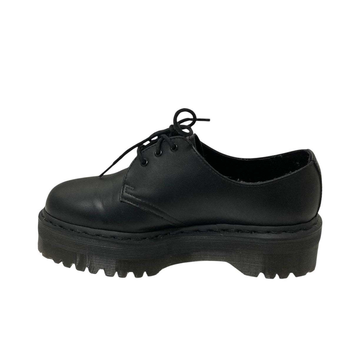 ドクターマーチンのレースアップシューズ LA004です。 Dr．Martens 古着・中古 シューズ アイテム