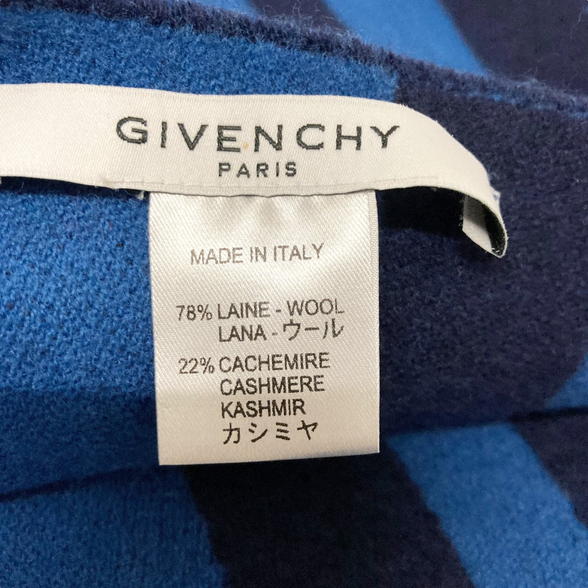 GIVENCHY ジバンシー マフラー 水色 GIVENCHY（マフラー/ショール）のフリマアイテム一覧