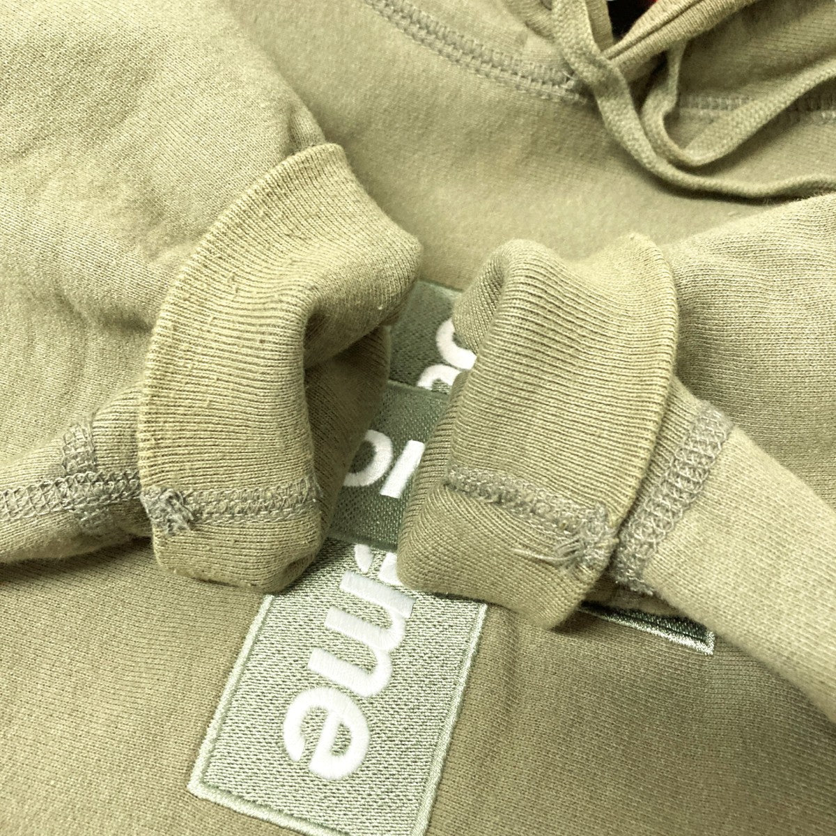 Supreme(シュプリーム) Cross Box Logo Hooded Sweatshirtプルオーバー