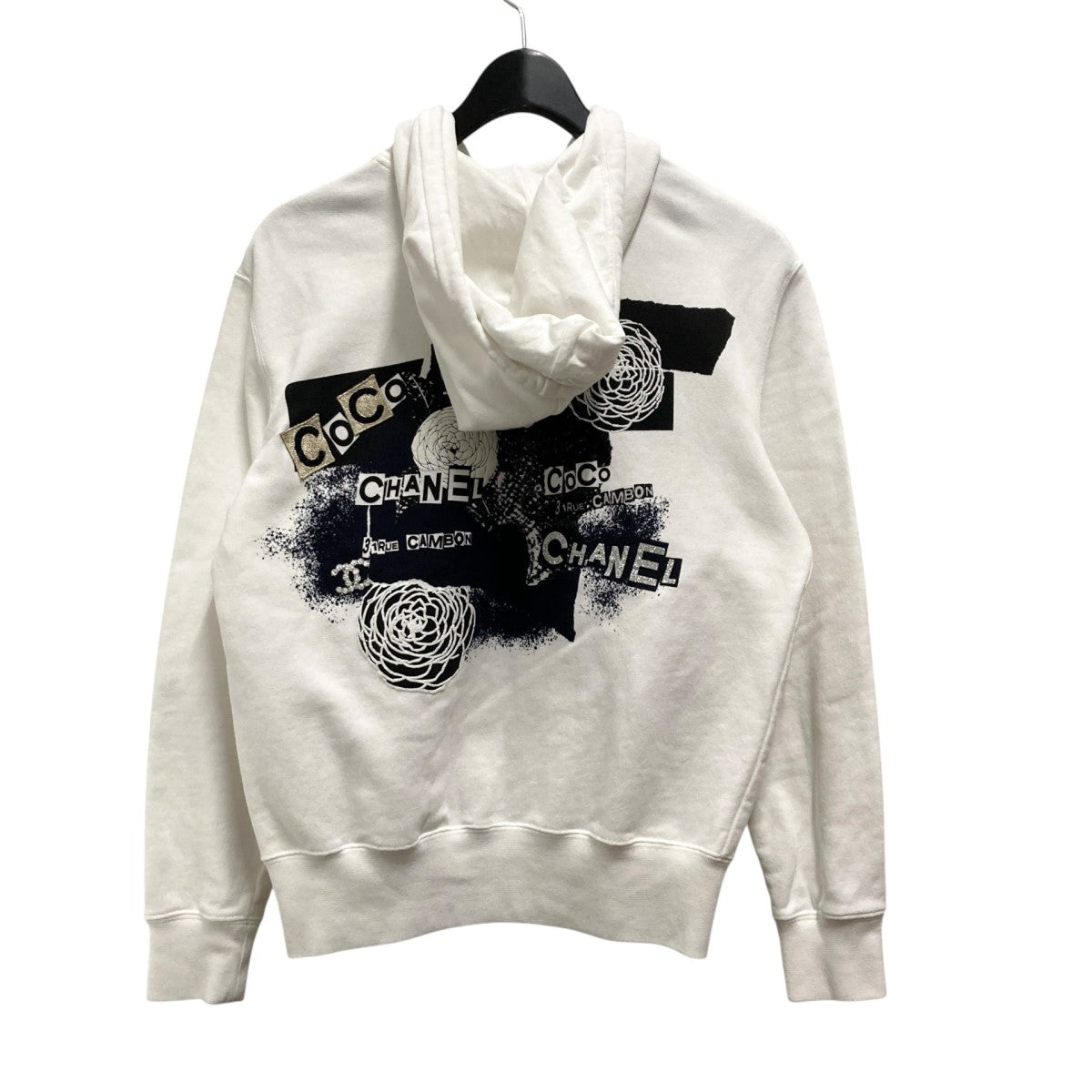 CHANEL シャネル グラフィティロゴパーカー CHANEL(シャネル) グラフィティ ロゴ パーカージップパーカー