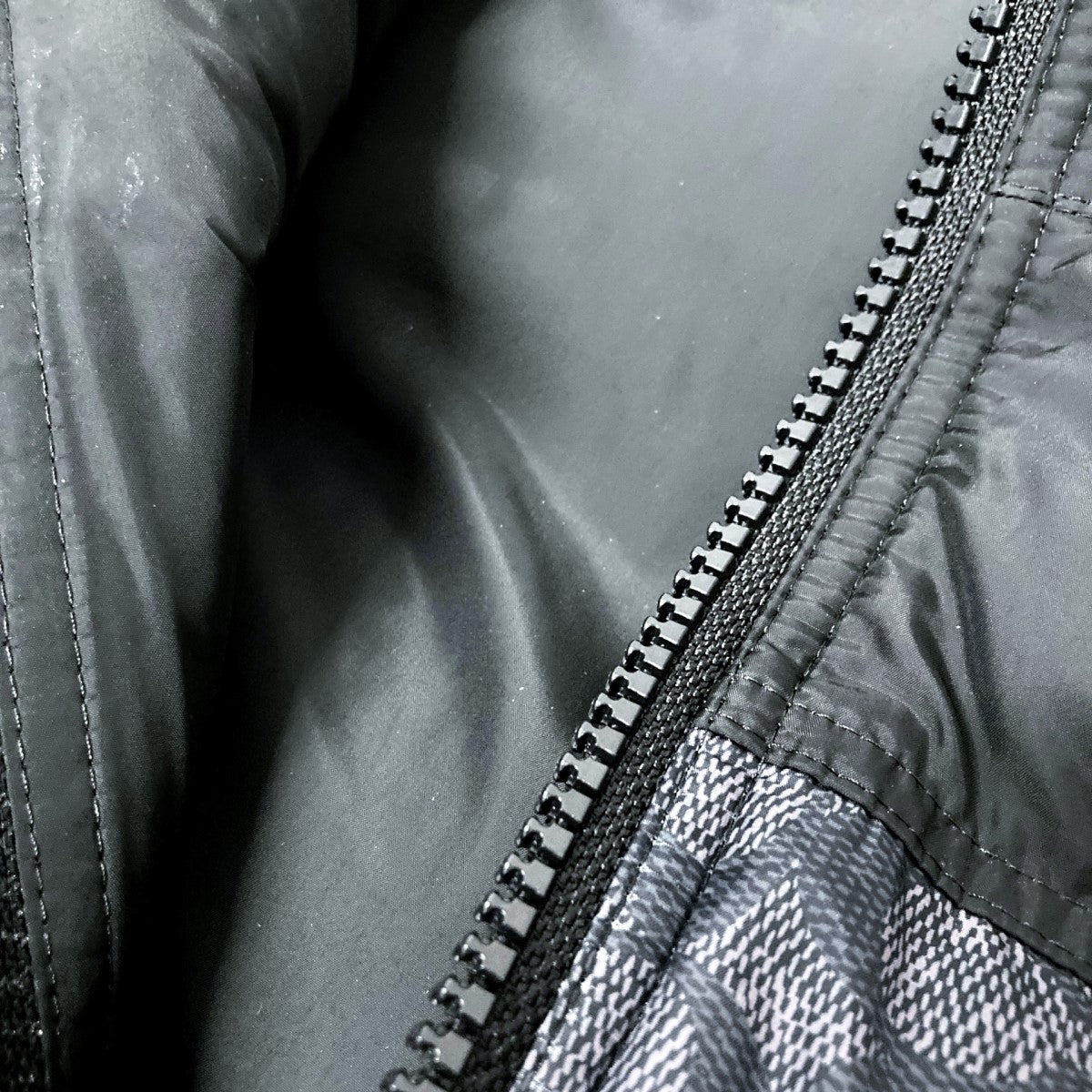 COACH(コーチ) シグネチャーダウンベストCU801 CU801 ブラック