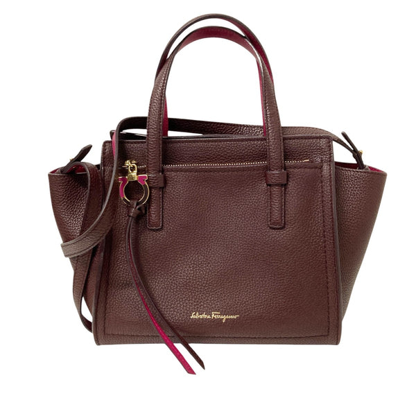 専用出品です。⭐︎サルヴァトーレフェラガモ レザー 2WAY ショルダー バッグ 8018001443902_1_grande.jpg?v=