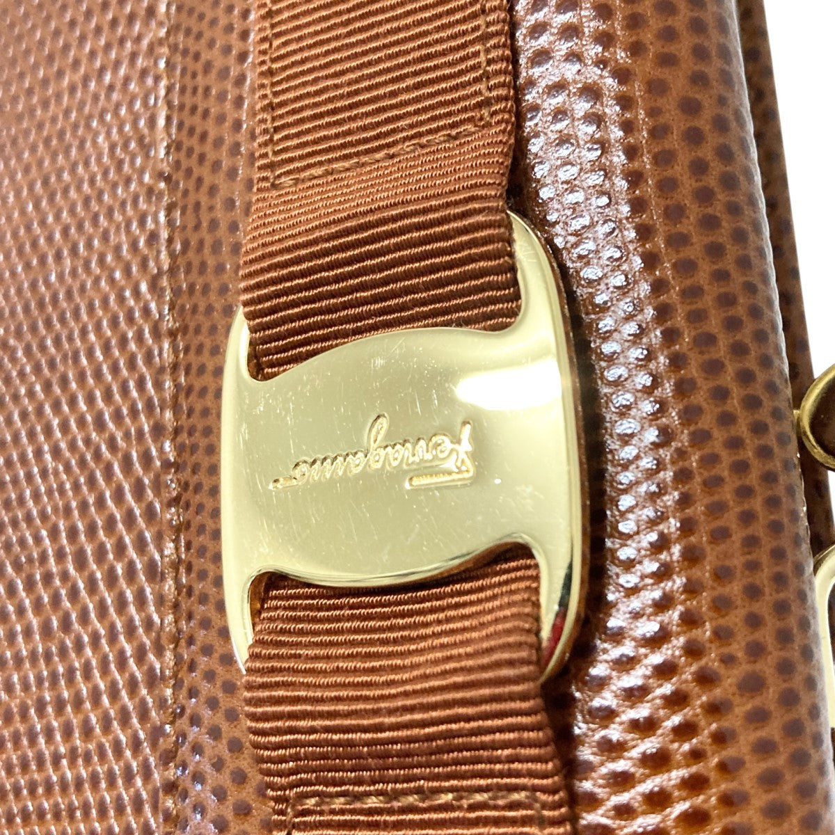 Salvatore Ferragamo(サルヴァトーレフェラガモ) 長財布224072