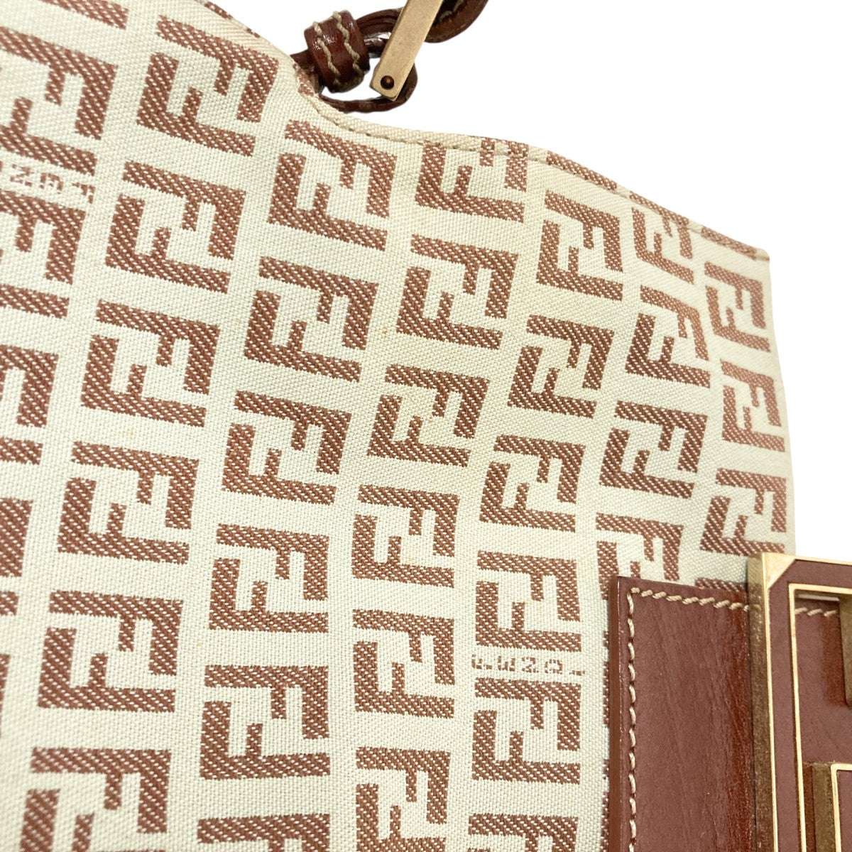 【★タグ付き★】FENDI フェンディ　ズッカ　アイボリー　ミニ　マンマバケット FENDI(フェンディ) ミニマンマバケットズッカハンドバッグ8BR180