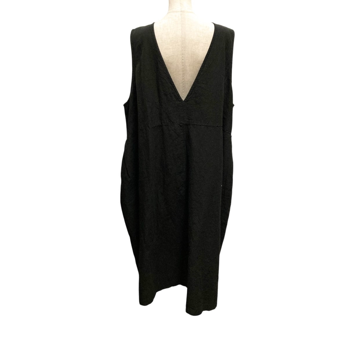 ネストローブnest RobeブラックリネンバックVネックノースリーブワンピース nest Robe(ネストローブ) リネンバックVネックノースリーブ