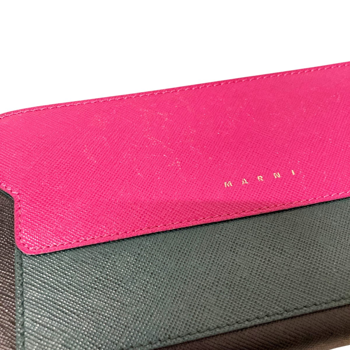 MARNI(マルニ) ラウンドジップ長財布PEMOE 11U11 PEMOE 11U11