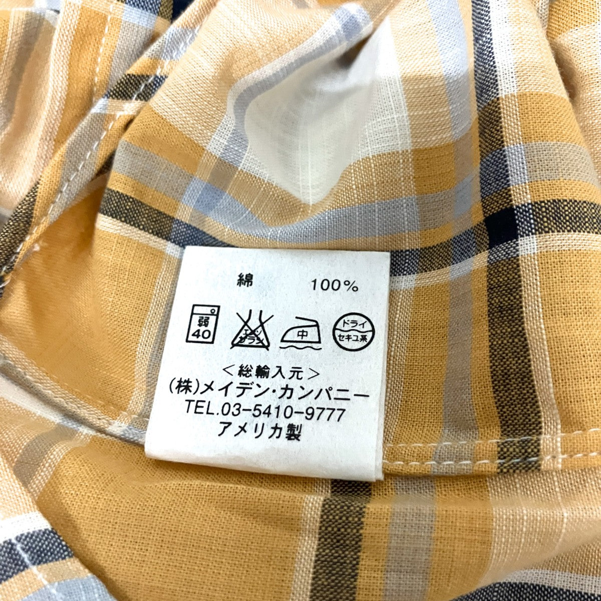 チェックシャツ