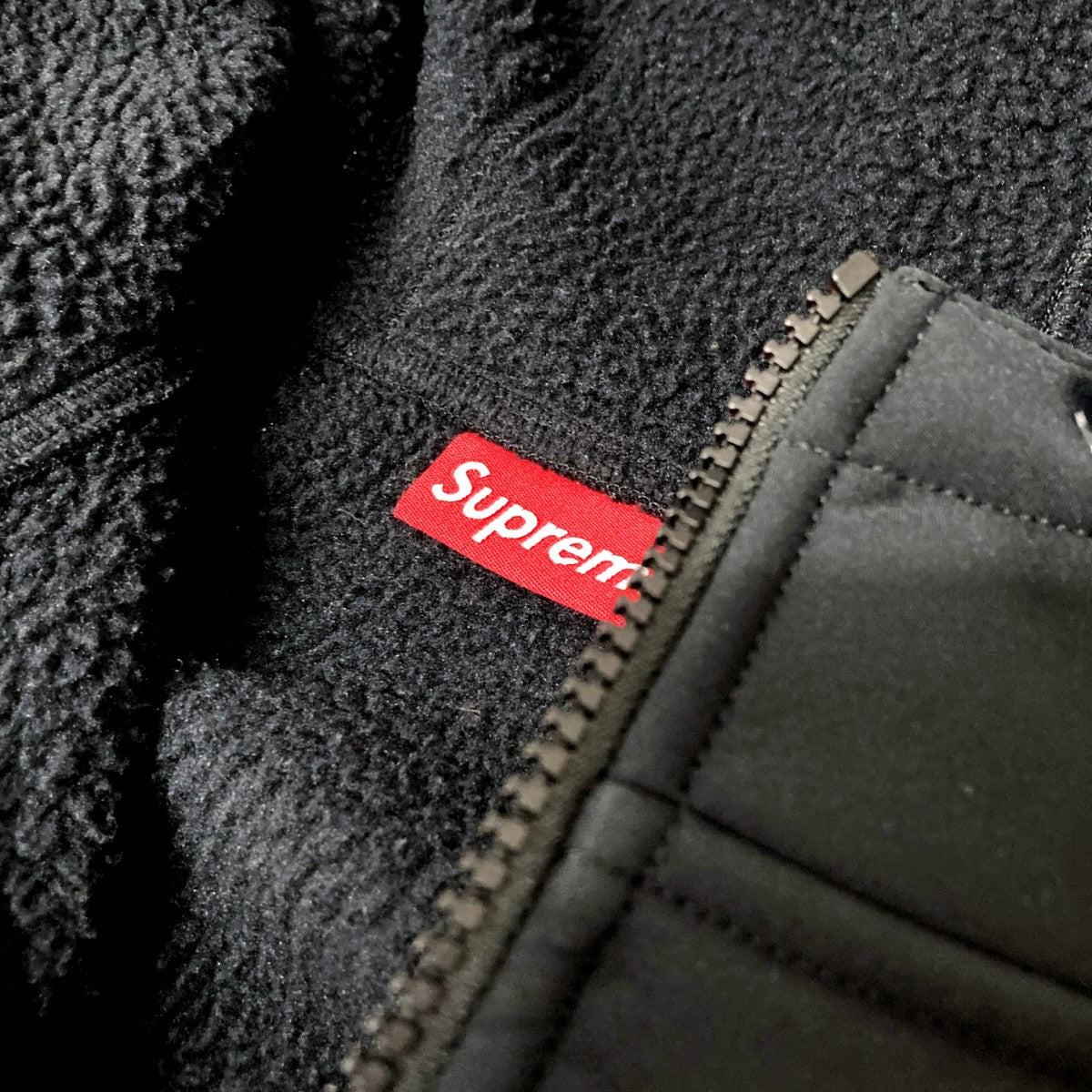 Supreme(シュプリーム) WINDSTOPPER Zip Up Hoodedジップ