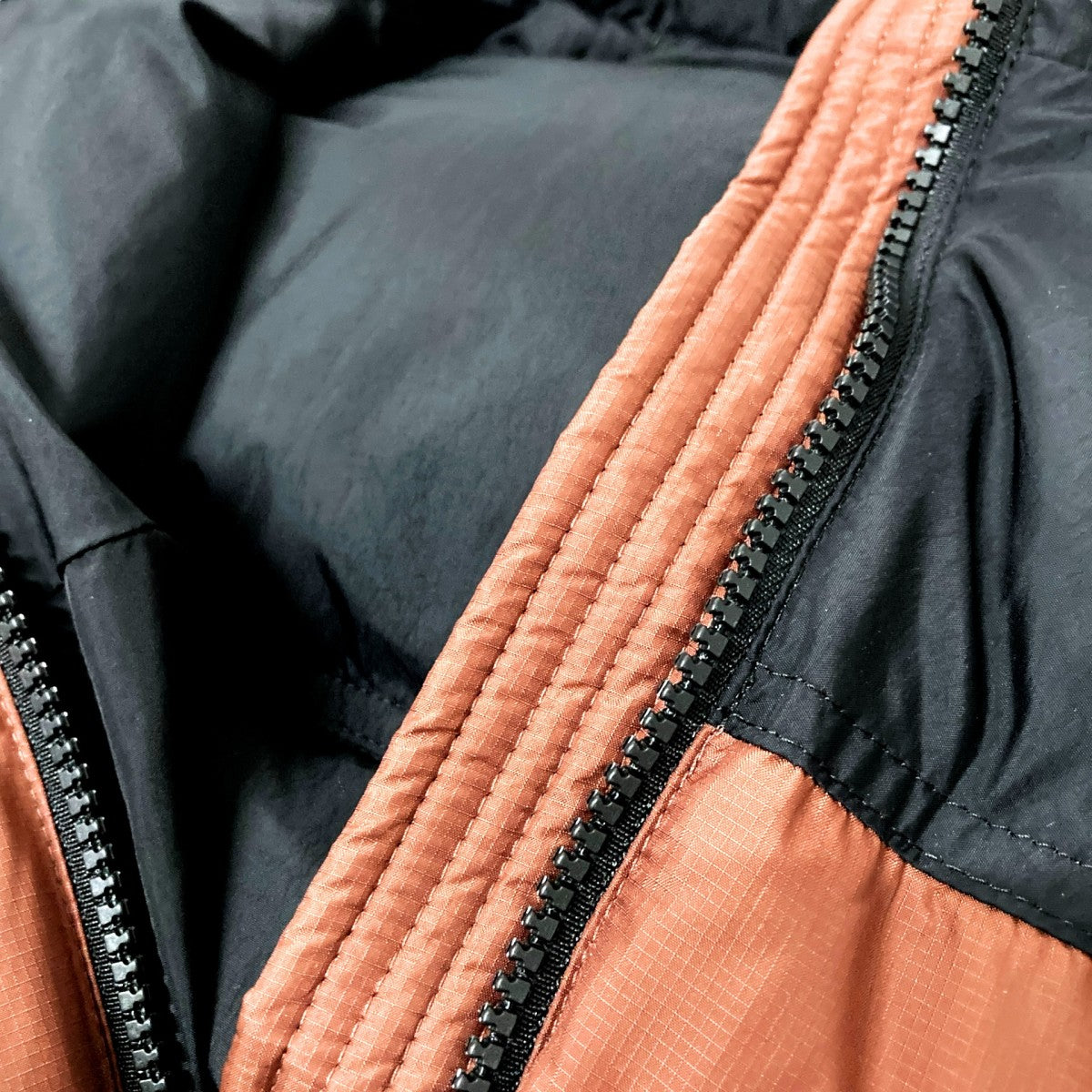 Nuptse VestダウンベストND92338