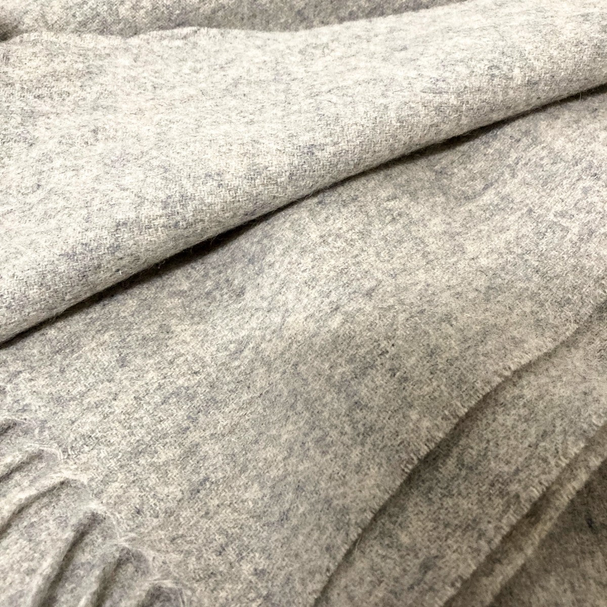 ACNE STUDIOS(アクネストゥディオズ) フリンジマフラー グレー