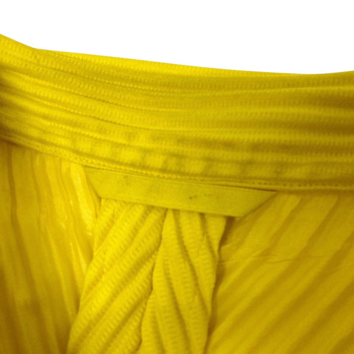 オムプリッセ美品1イエロー HOMME PLISSE ISSEY MIYAKE(オムプリッセイッセイミヤケ) 20AW