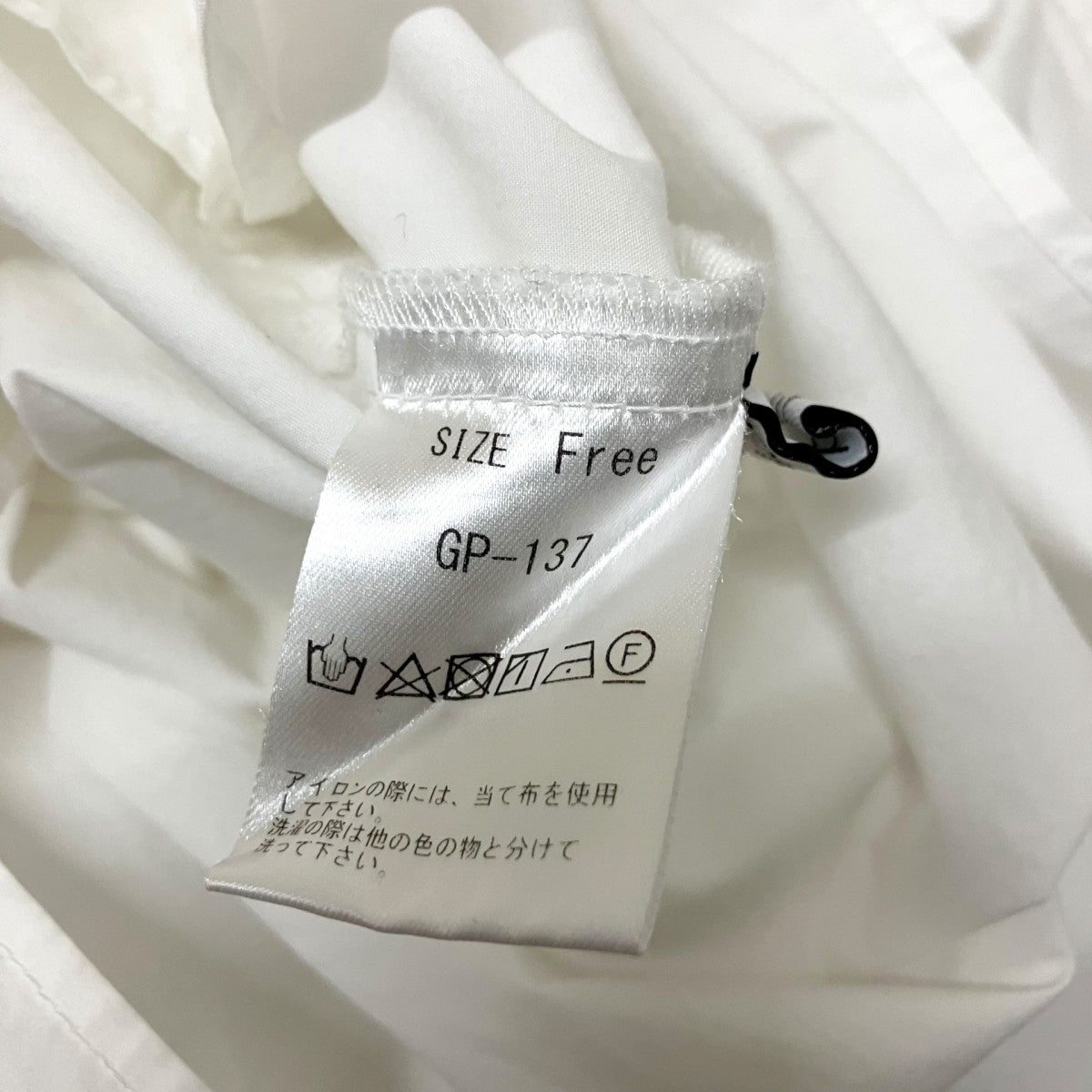 新品未使用 ジプソフィア gypsohila  Balloon Blouse Gypsohila(ジプソフィア) バルーンスリーブブラウスGP 137 GP 137