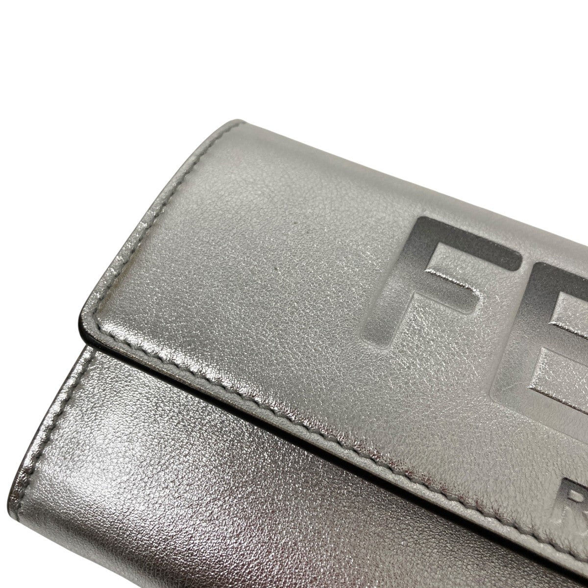 FENDI(フェンディ) エンボスロゴ長財布8M0251 8M0251 シルバー｜【公式