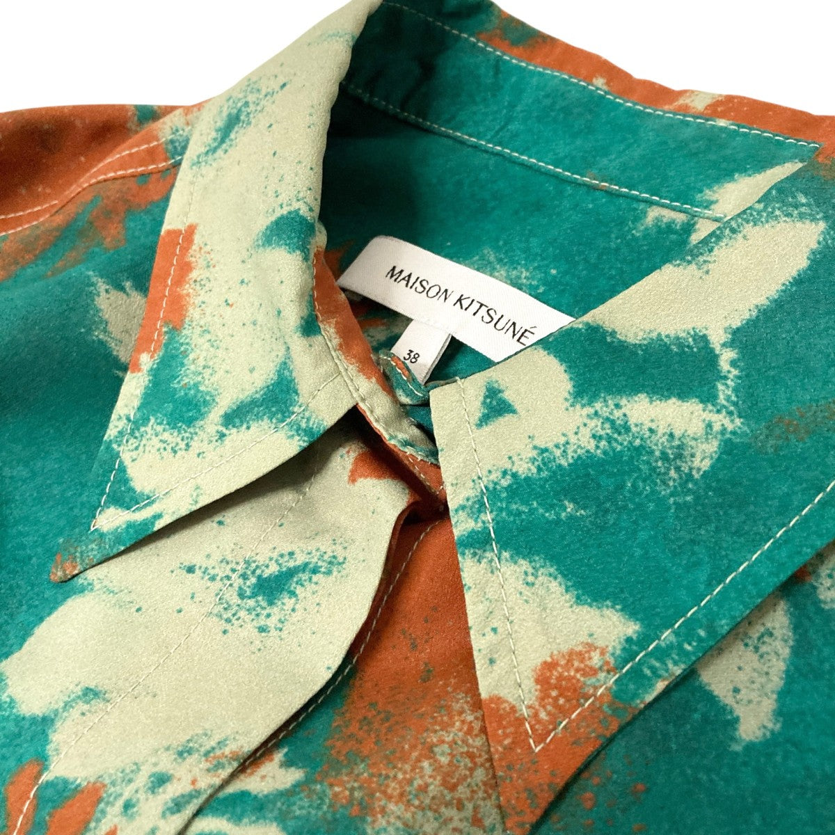 MAISON KITSUNE フラワープリントシャツLW00405WF4014 古着・中古-3枚目のアイテム画像