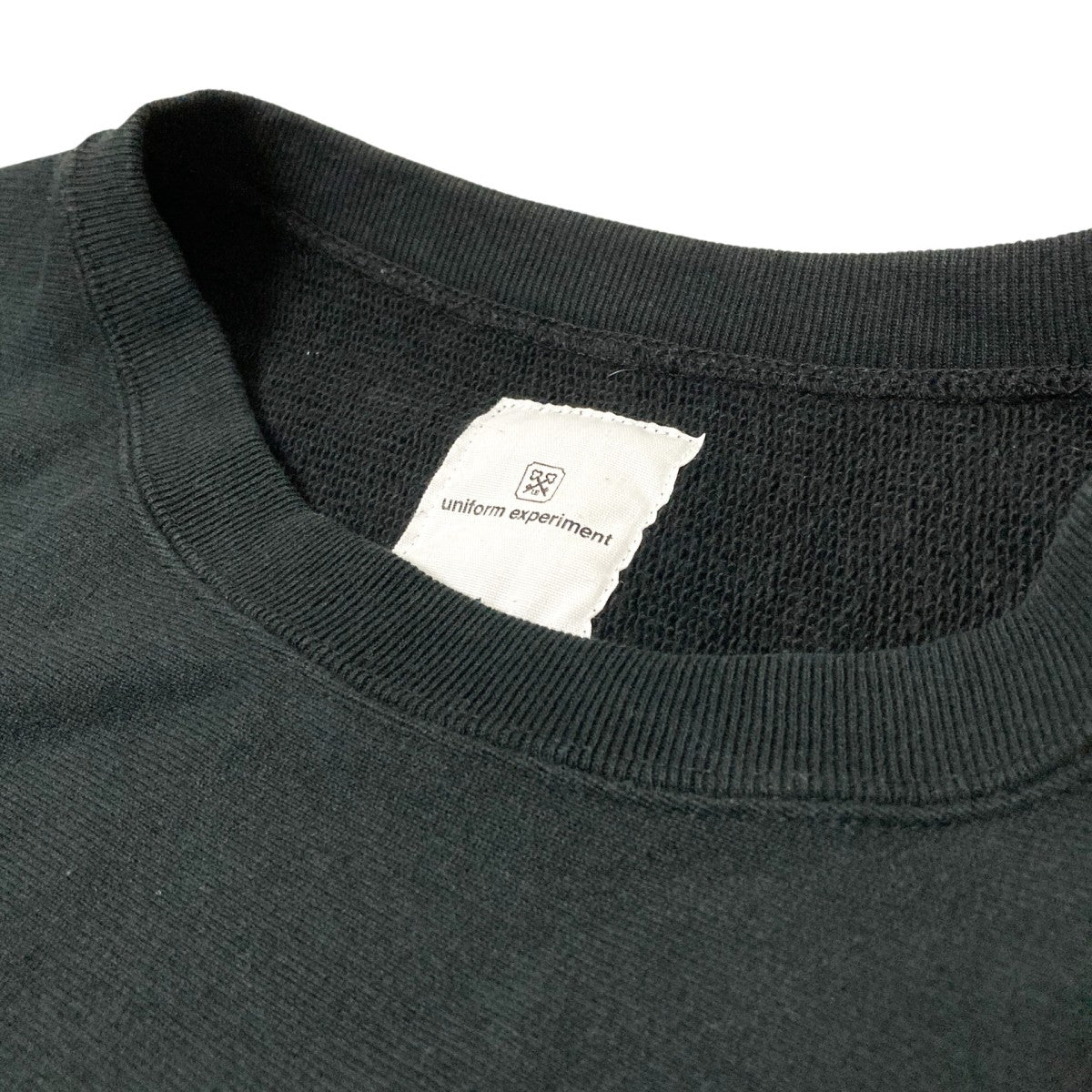 uniform experiment GOTHIC LOGO CREWNECK SWEATロゴスウェットUE 232022 古着・中古-3枚目のアイテム画像