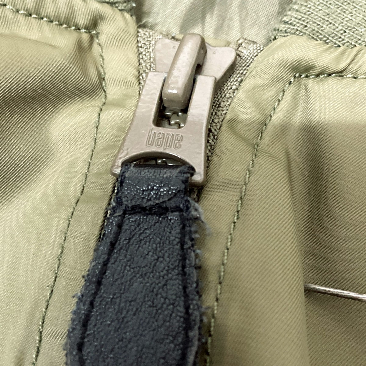 A BATHING APE(アベイシングエイプ) MA-1ジャケット001GDE201009X
