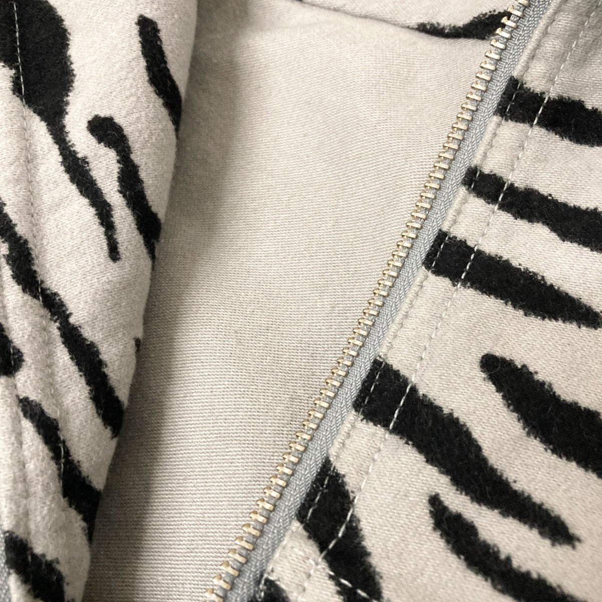 Supreme(シュプリーム) Moleskin Work Jacketワークジャケット グレー