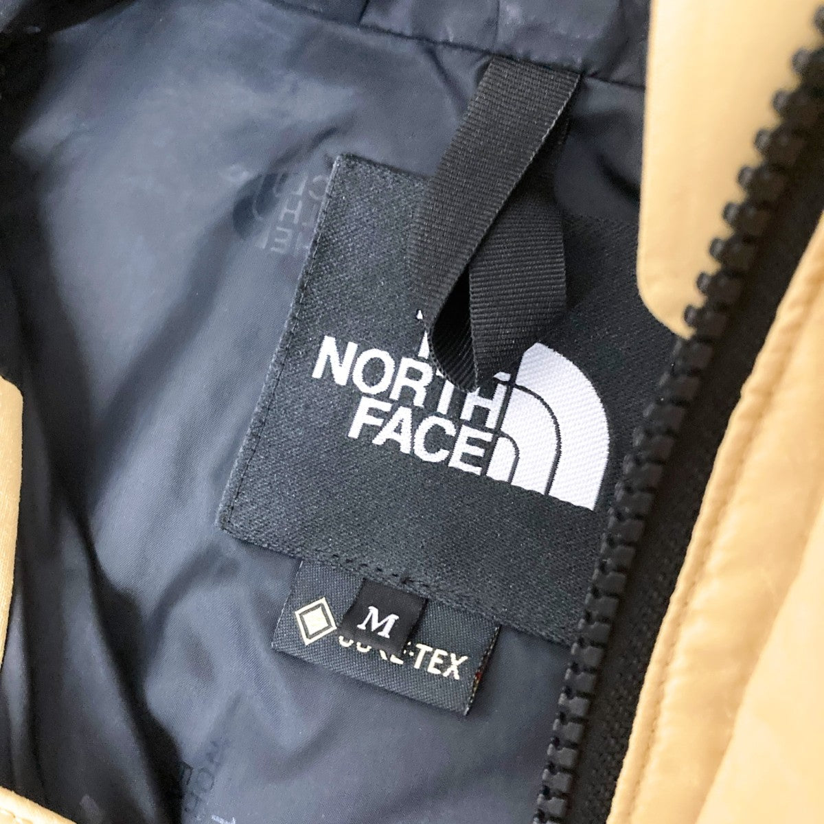 Mountain Light JacketマウンテンジャケットNP11834