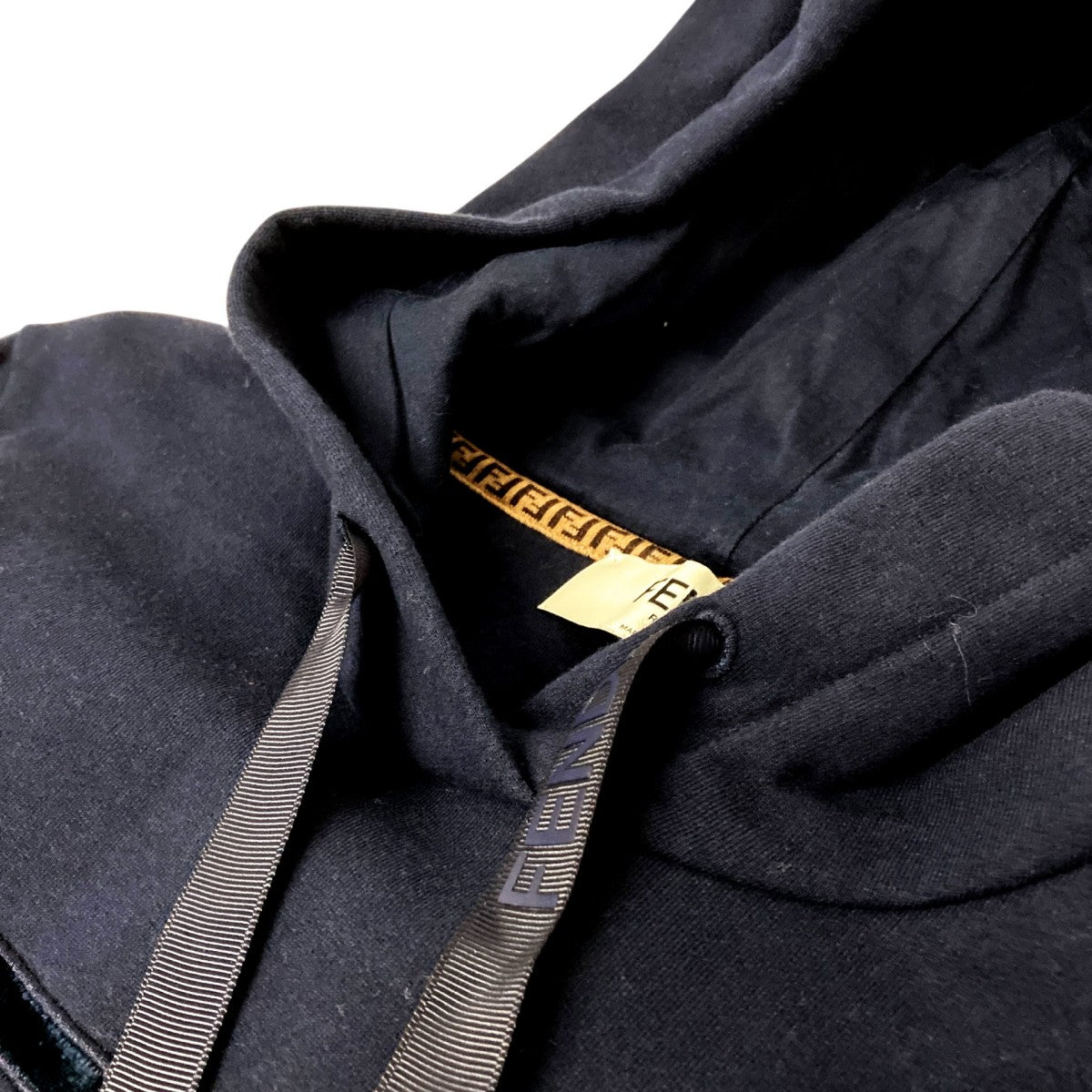 FENDI クロップド プルオーバーパーカーFS7516 AJ0U 古着・中古-3枚目のアイテム画像