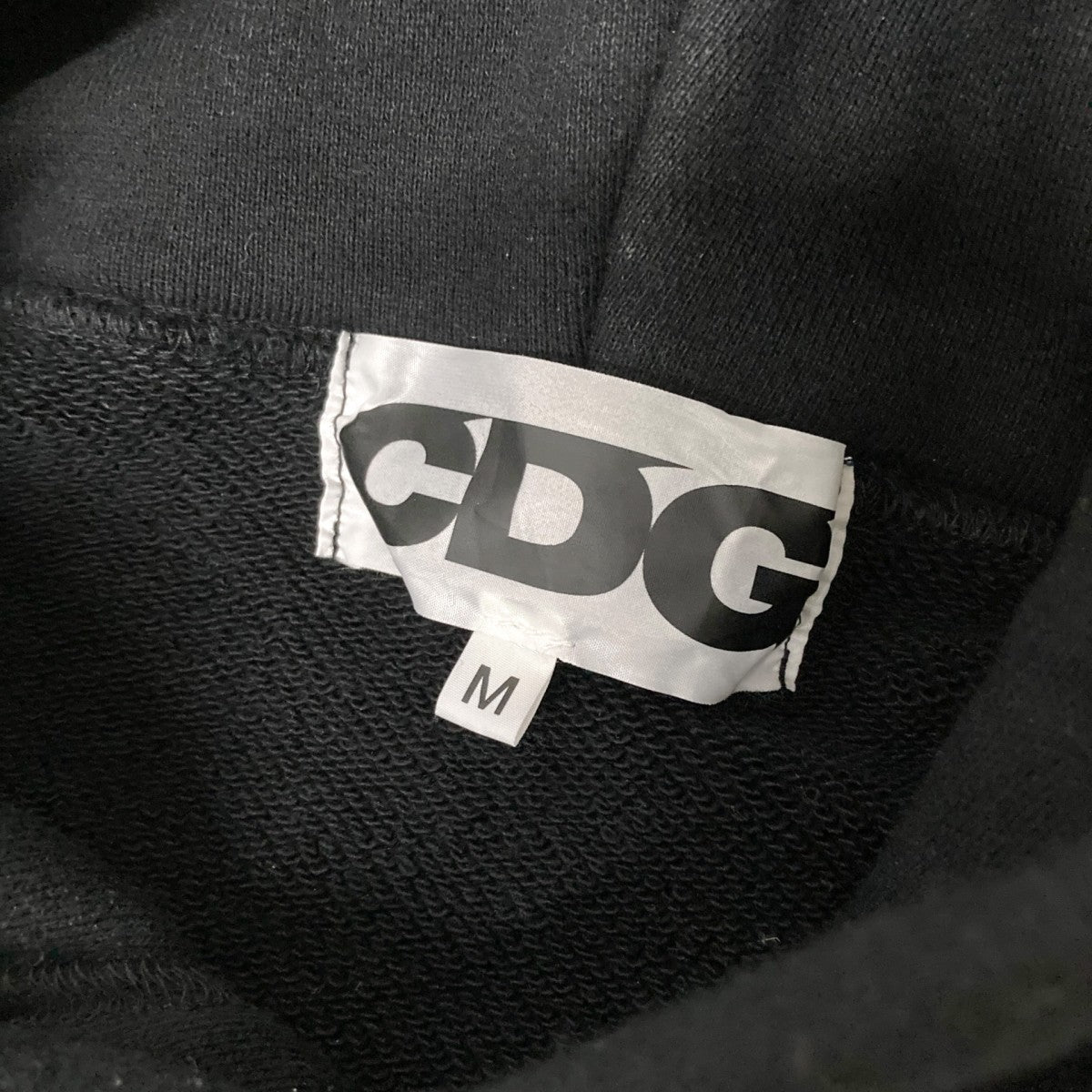 CDG プルオーバーパーカーSZ T070 古着・中古-4枚目のアイテム画像
