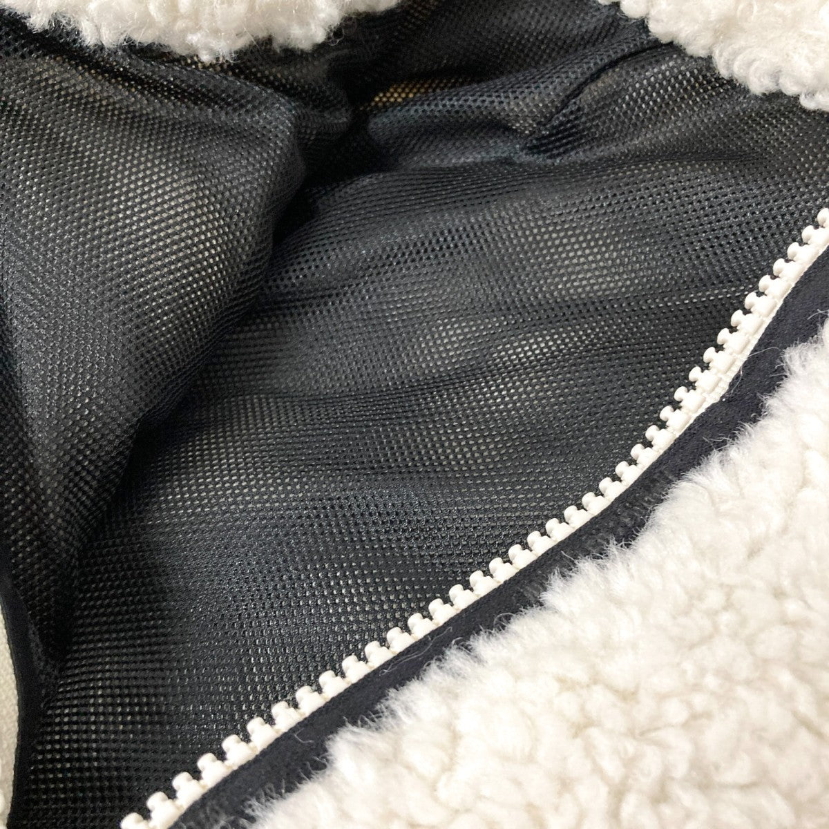 MONCLER GENIUS×FRAGMENTS MAGLIA CARDIGANボアジャケットG209U8G00001 古着・中古-4枚目のアイテム画像