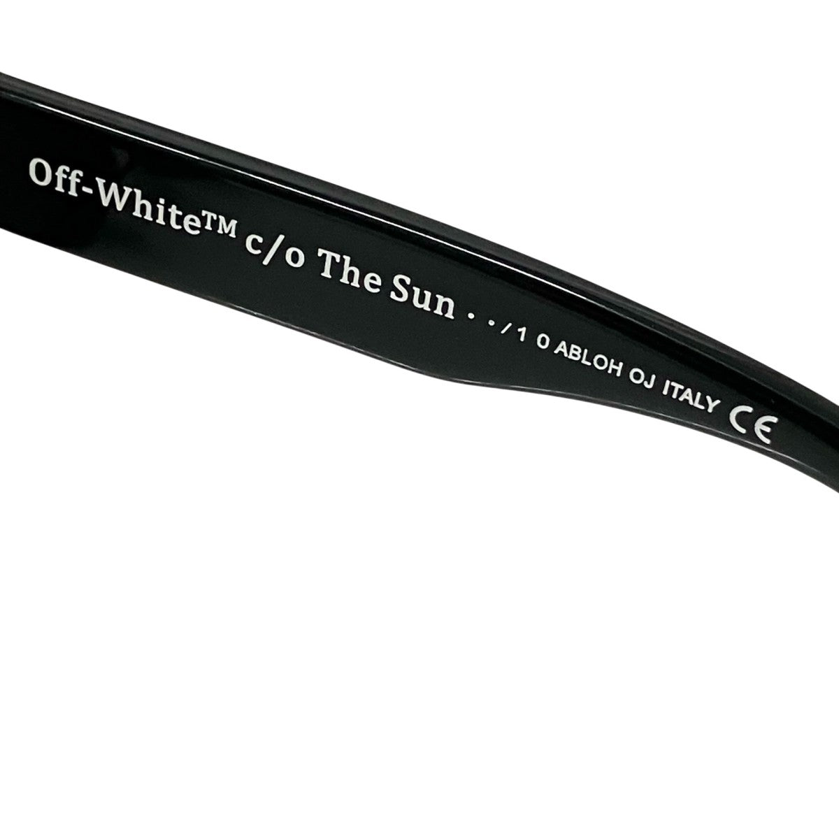 OFFWHITE(オフホワイト) スクエアフレーム サングラスOW40001U