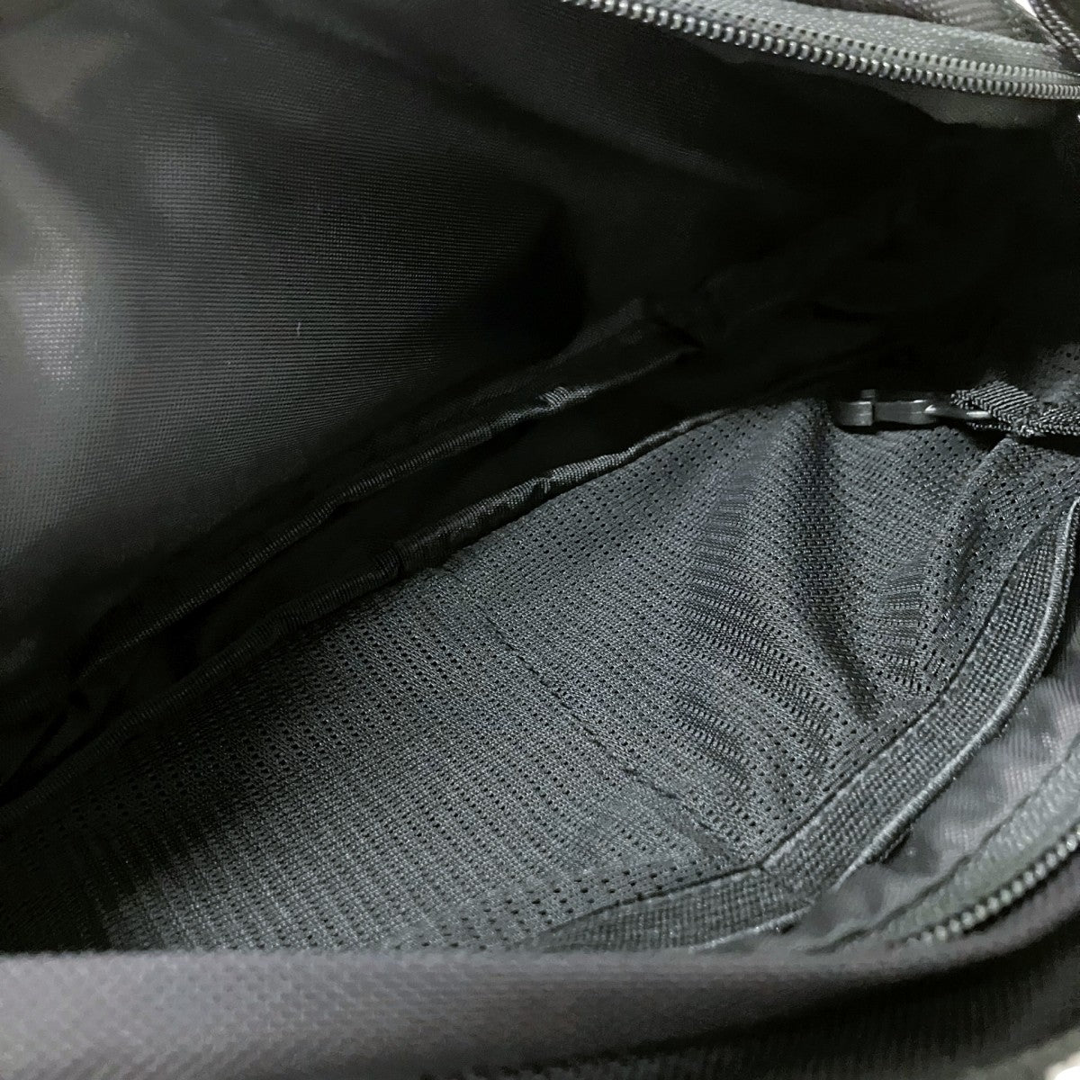Supreme(シュプリーム) 18SSWaist Bagボディバッグ ブラック｜【公式