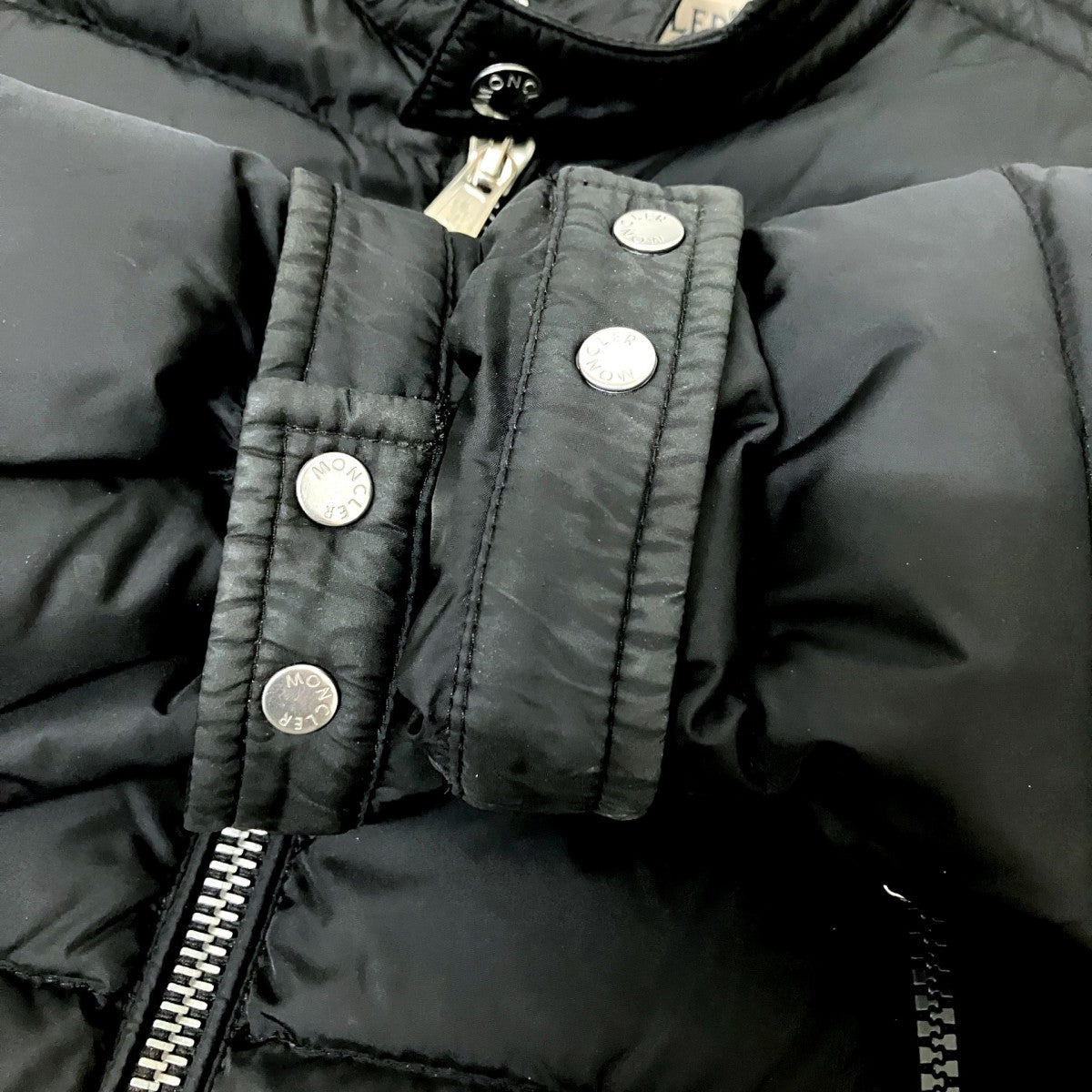 MONCLER ダウンジャケットF20911A59700 古着・中古-6枚目のアイテム画像