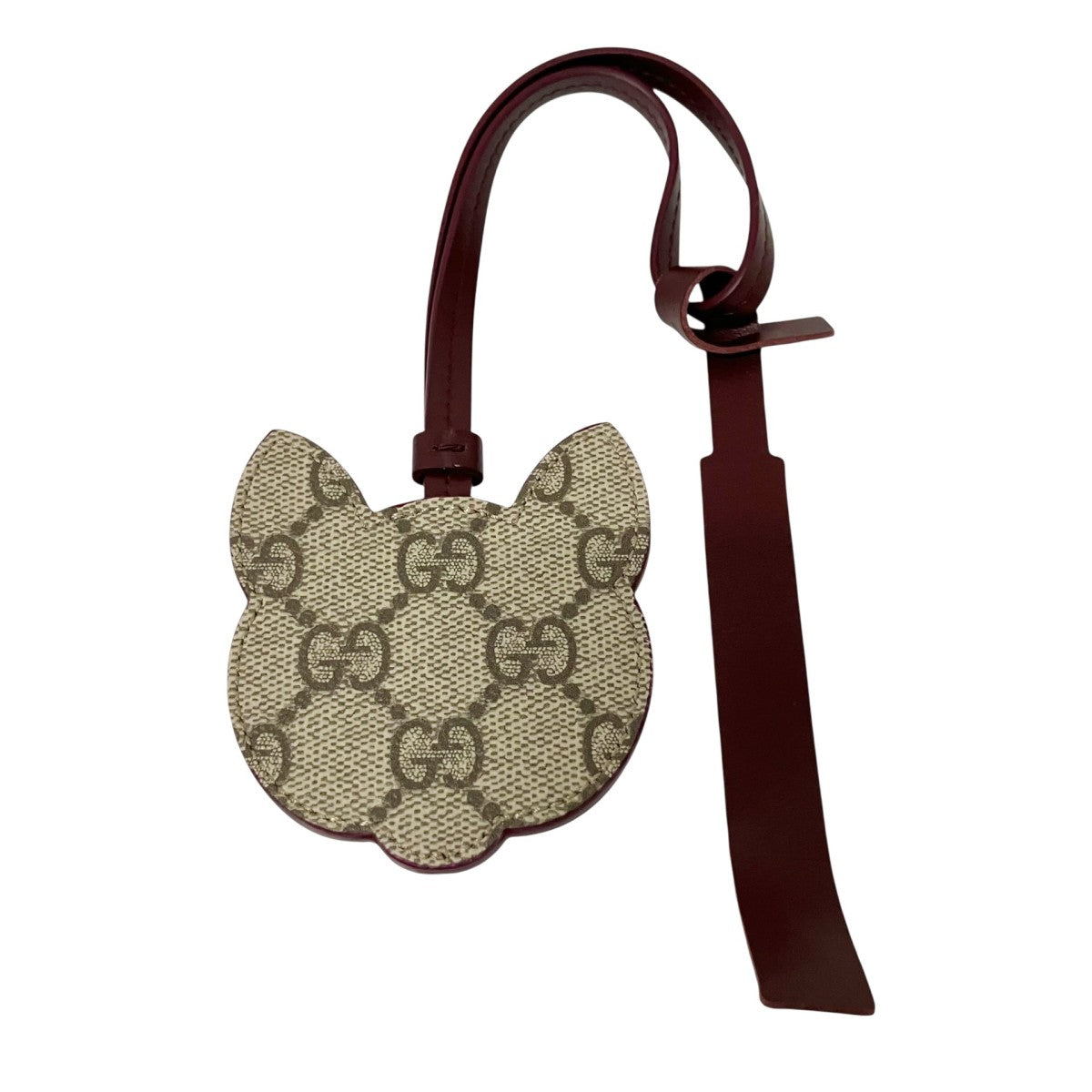 GUCCI(グッチ) キャットシェイプチャームGGスプリームストラップ820787