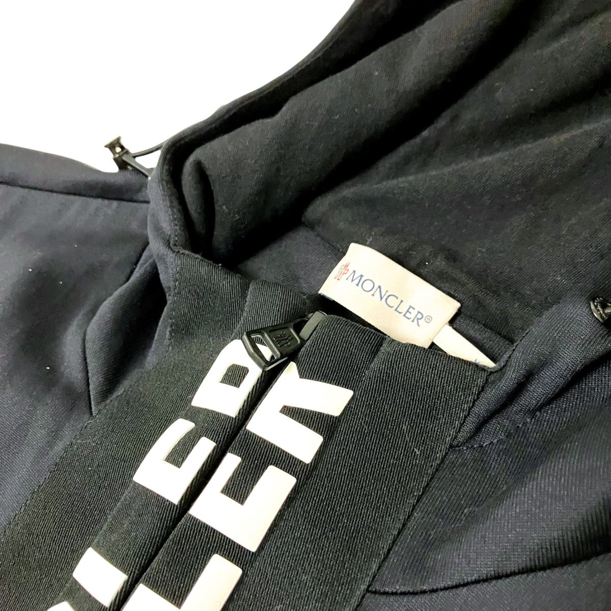 MONCLER MAGLIA CARDIGANジップパーカーE20918427000 古着・中古-3枚目のアイテム画像