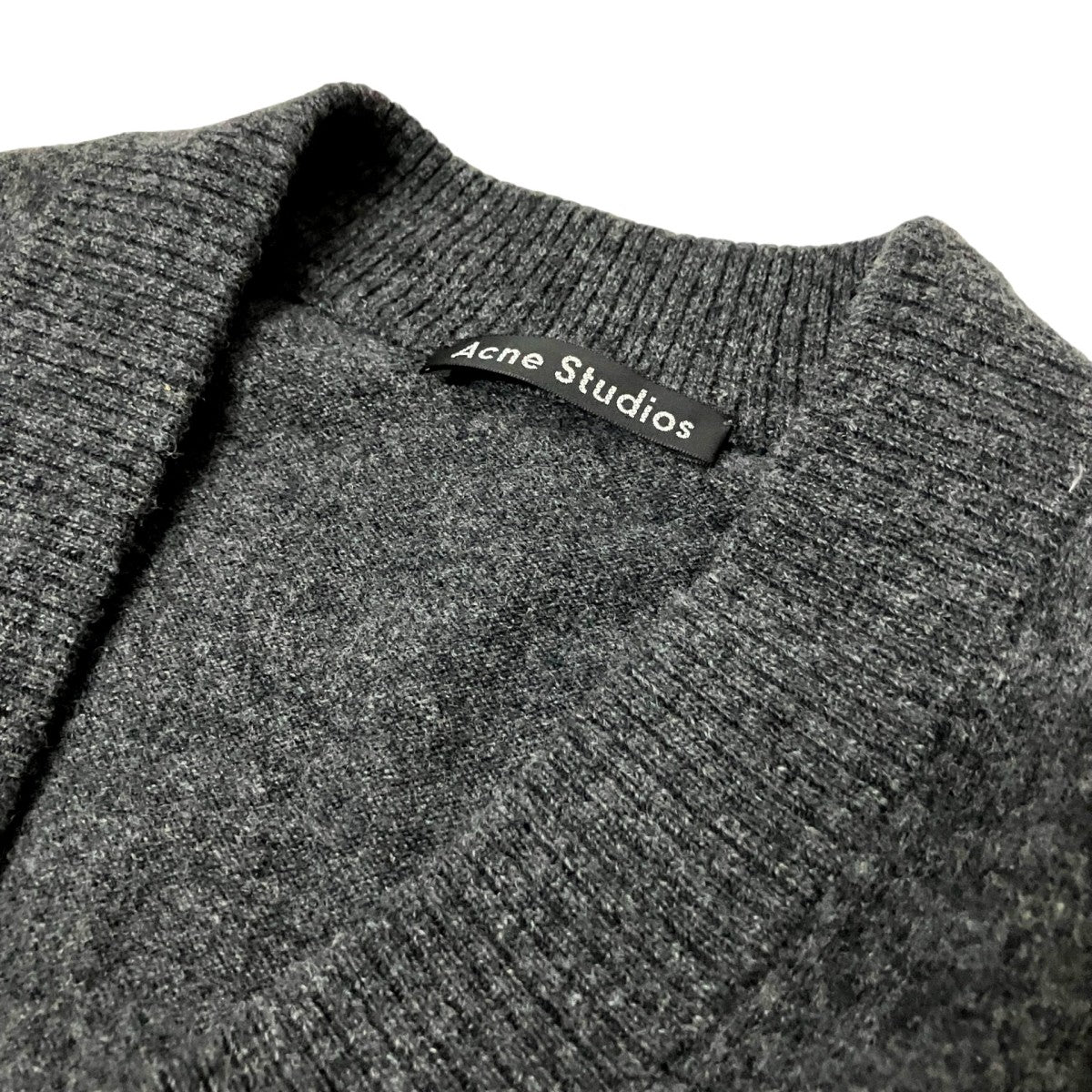 ACNE STUDIOS NEVE FACEVネックカーディガン2810800483 古着・中古-3枚目のアイテム画像