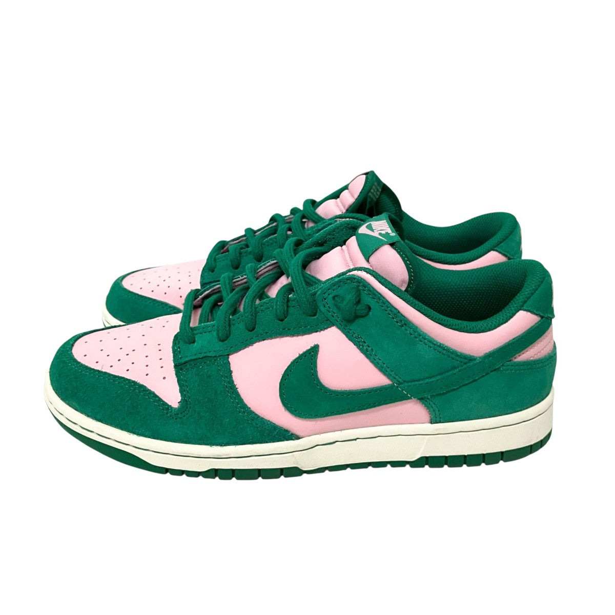 DUNK LOW RETRO SEƒXƒj[ƒJ[FZ0549 600