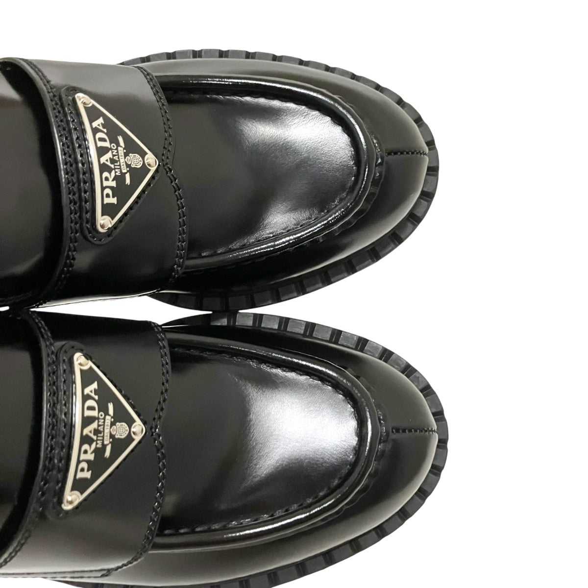 PRADA トライアングルロゴローファー 古着・中古-7枚目のアイテム画像